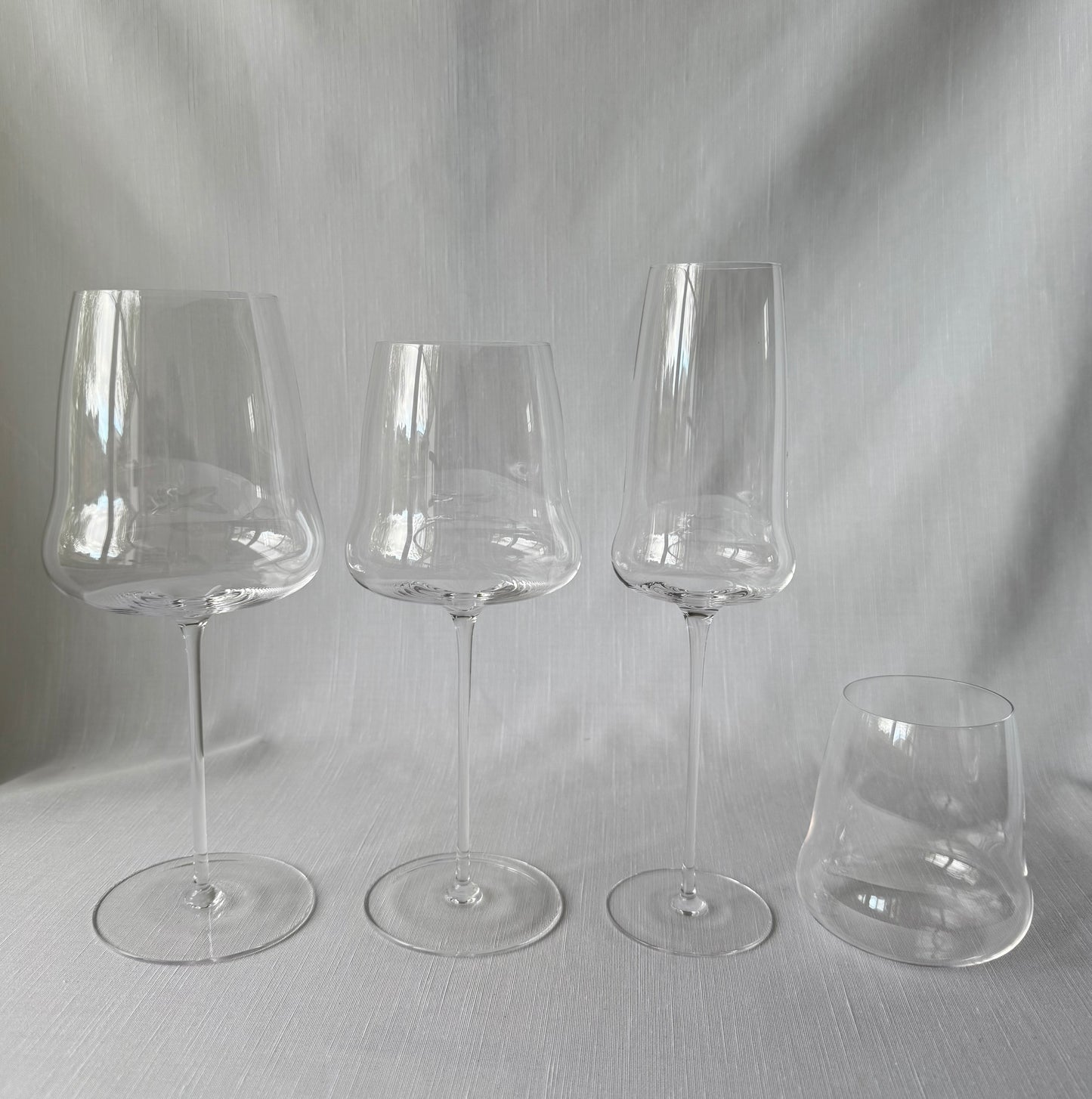Tumbler Curved Wine Glass Set