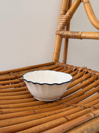 The Wavy Bowl