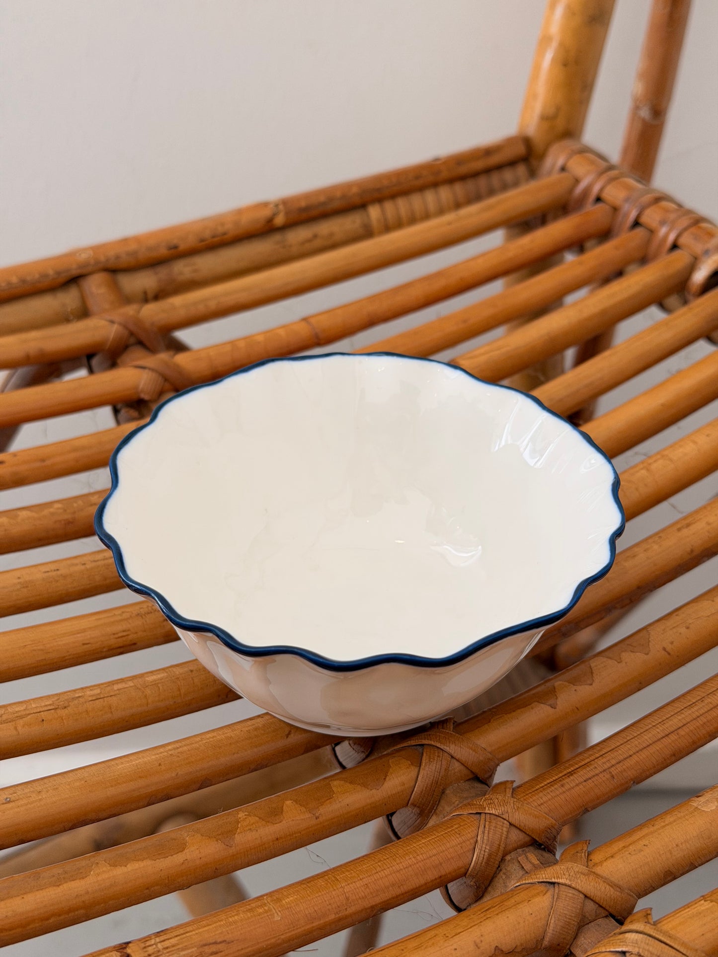 The Wavy Bowl