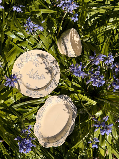 Spring Floral Main Plate - Blue or Burgundy