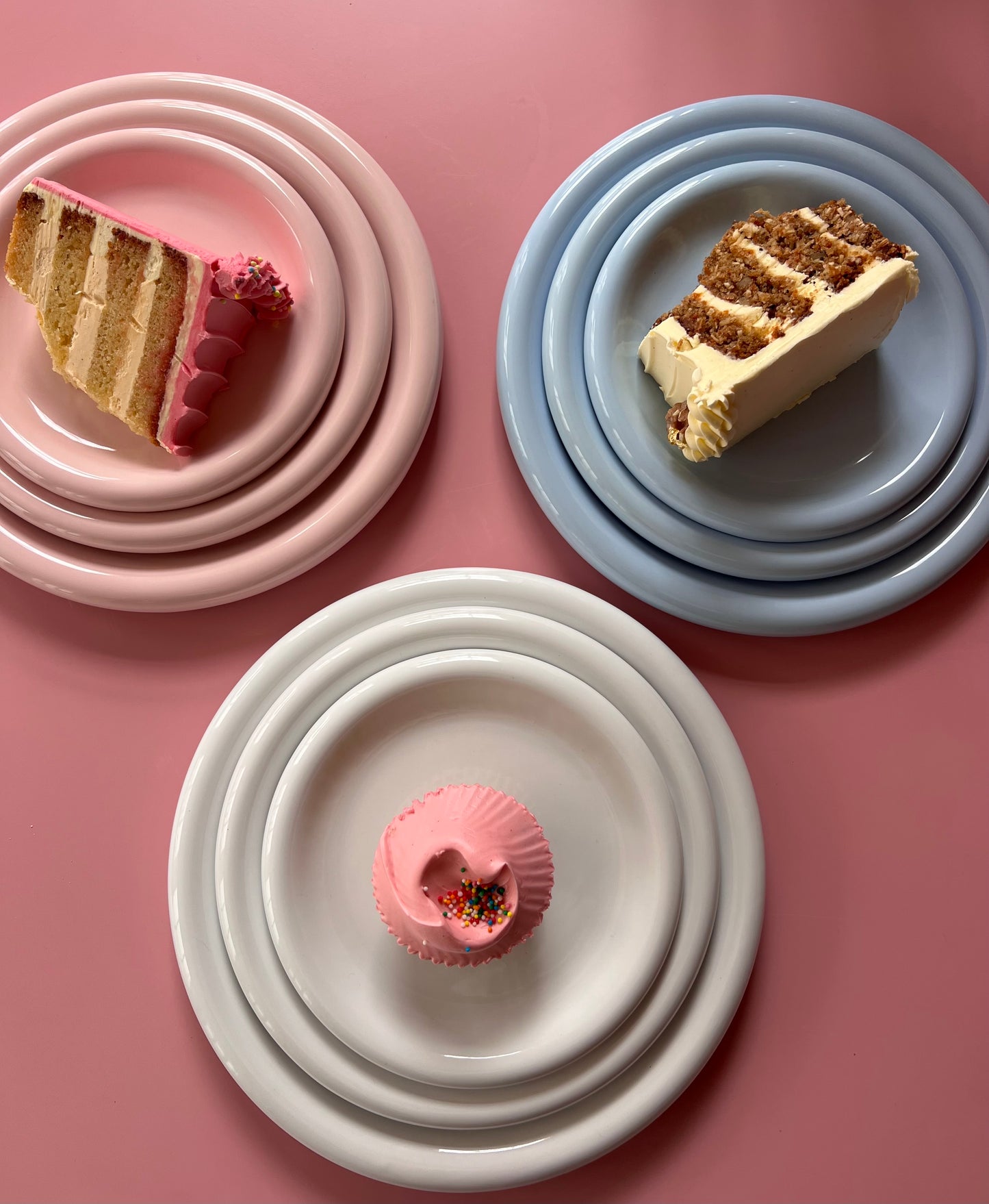 Bubble Plate in White - 3 pcs set