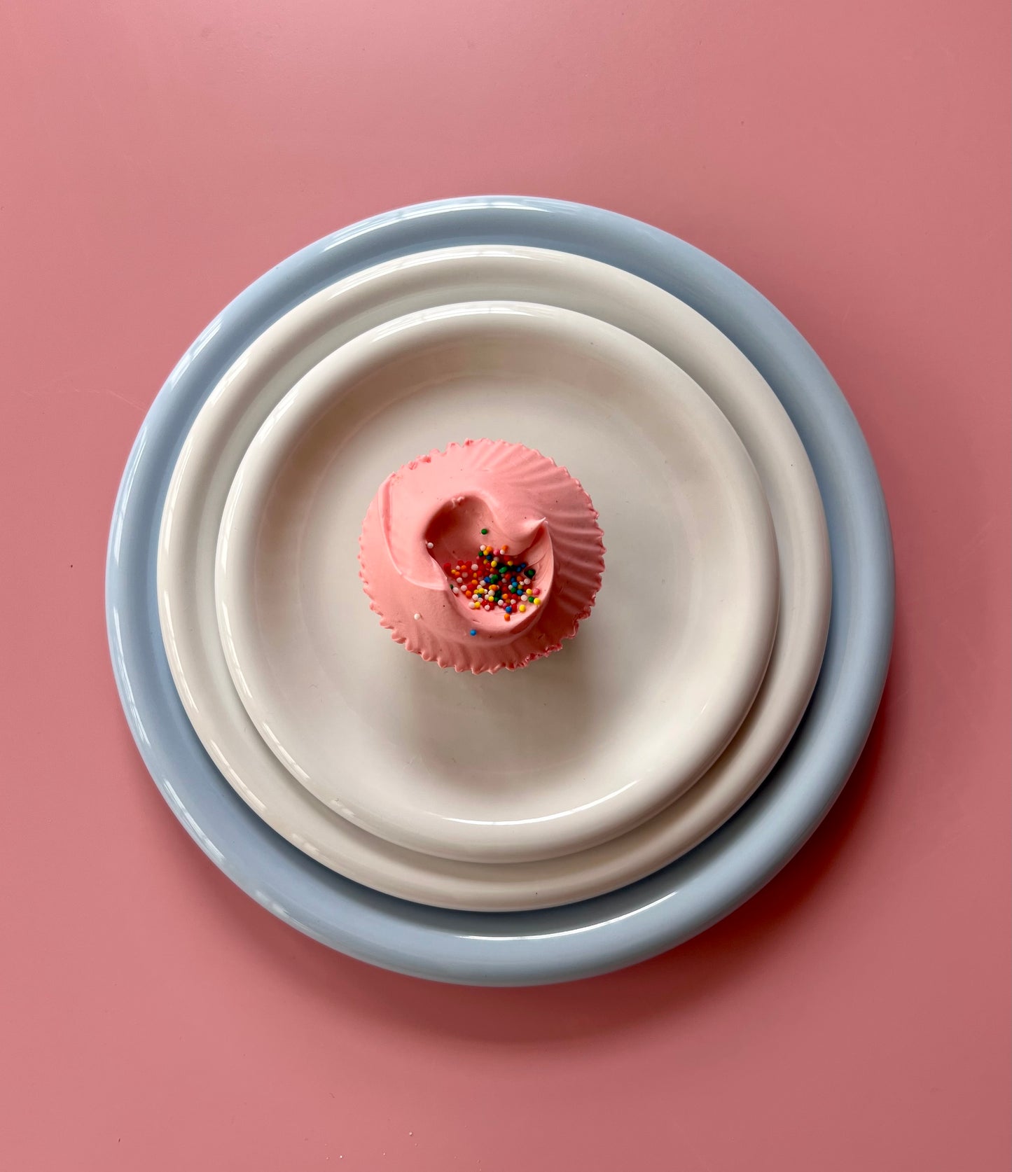 Bubble Plate in White - 3 pcs set